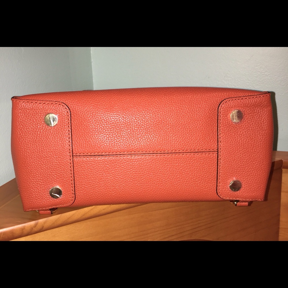 ⭐️⭐️⭐️⭐️4X HOST PICK⭐️⭐️⭐️⭐️ NWT 💯 Authentic Michael Kors All-In-One Bag - Picture 9 of 16